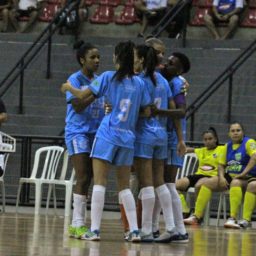 Marília goleia Garça por 5 a 0 no jogo de abertura da Copa Record de Futsal Feminino