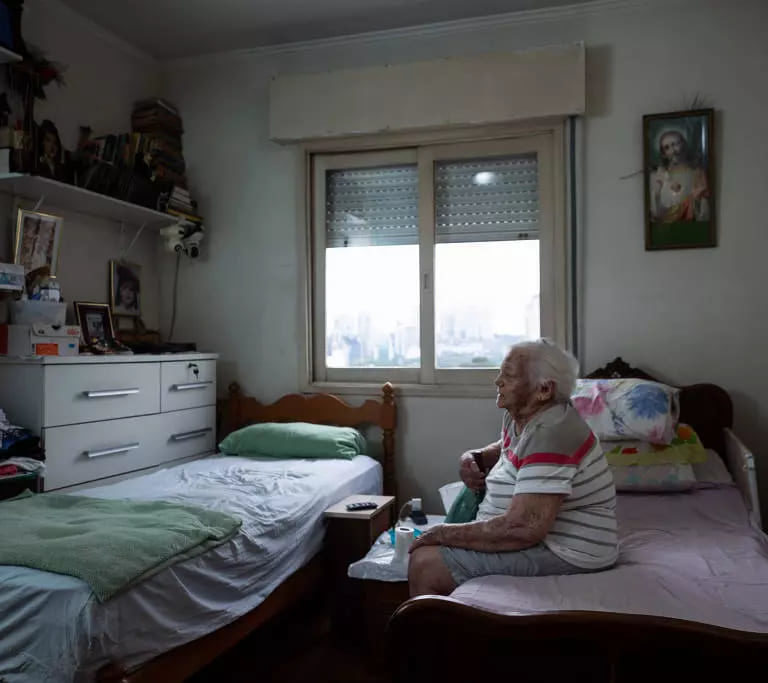 Aos 102 anos, idosa recebe aviso de cancelamento unilateral de plano de saúde