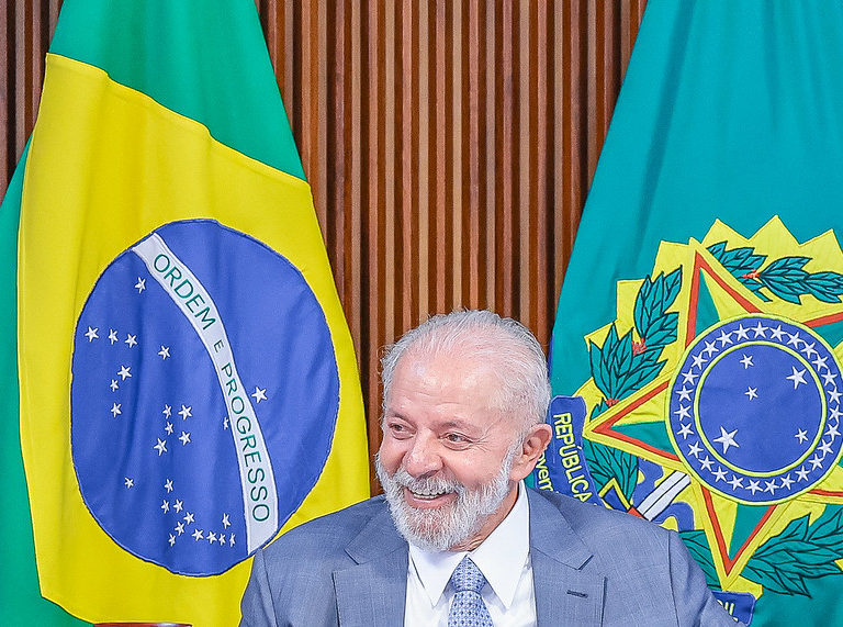 Bandeira de Lula, projeto global contra fome enfrenta questionamentos no G20