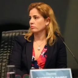 Conselho Nacional de Justiça revoga afastamento de Gabriela Hardt e de atual juiz da Lava Jato