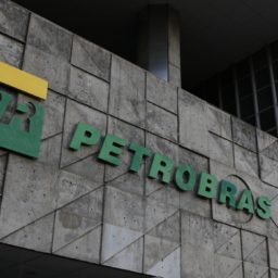 Dividendo da Petrobras ajuda Lula a aumentar em R$ 50 bi espaço para despesas até 2026