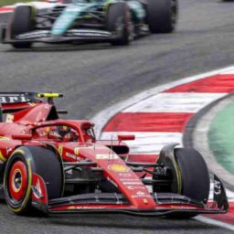 Ferrari ‘abandona’ vermelho e terá pintura azul como celebração no GP de Miami