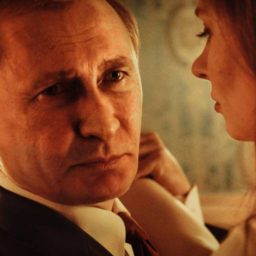 Filme de Putin com rosto de Inteligência Artificial e fraldas sujas ganha data de estreia