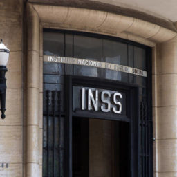 INSS facilita perícia para menor de 16 anos receber benefício assistencial