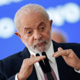 Lula classifica como extraordinária união da oposição a Maduro na Venezuela