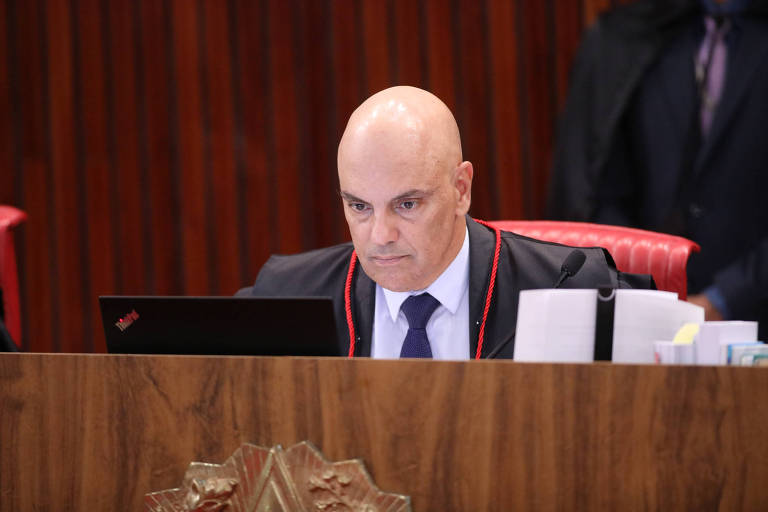 Moraes chama desinformação de ‘mal do século 21’ e firma acordos contra fake news