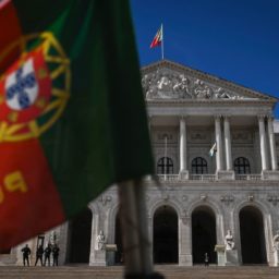 Mudança na lei da nacionalidade de Portugal que pode beneficiar brasileiros entra em vigor