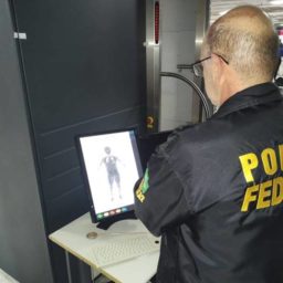 PF usa scanner corporal e prende 18 pessoas com drogas no aeroporto de Guarulhos
