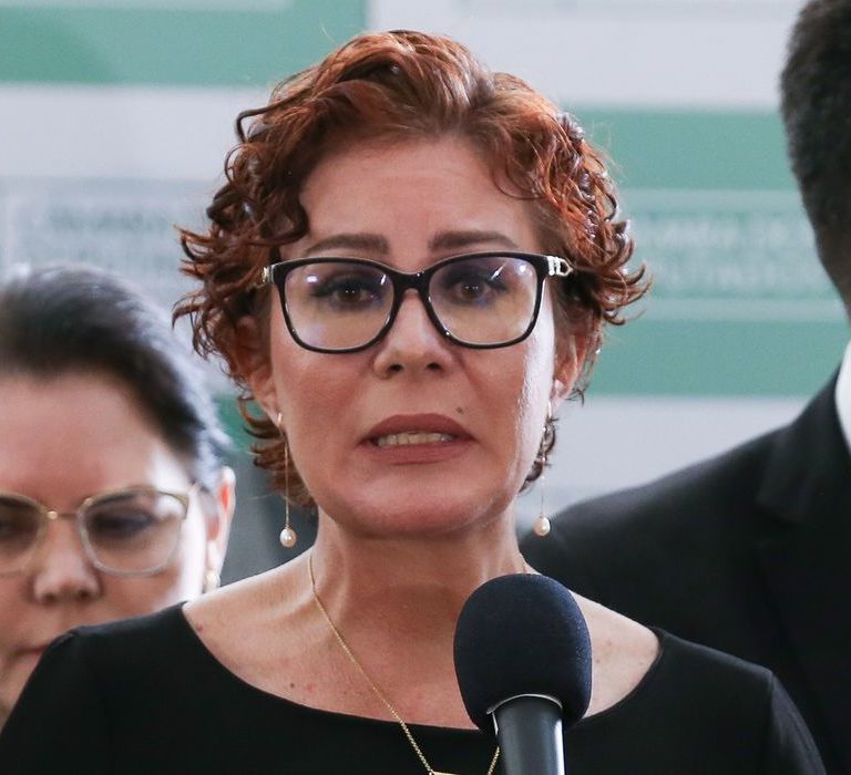 PGR denuncia Carla Zambelli por invasão ao sistema do Conselho Nacional de Justiça
