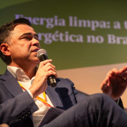 Precisamos reduzir subsídios, diz chefe da Aneel dois dias após governo ampliar subsídios