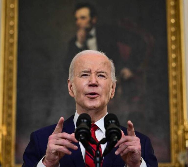 Presidente Joe Biden sanciona lei que proíbe TikTok nos Estados Unidos
