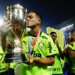 Record provoca streaming por atraso na transmissão do Paulistão