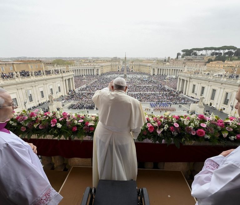 Vaticano diz ‘não’ a mudanças de gênero e chama prática de ‘ameaça à dignidade’