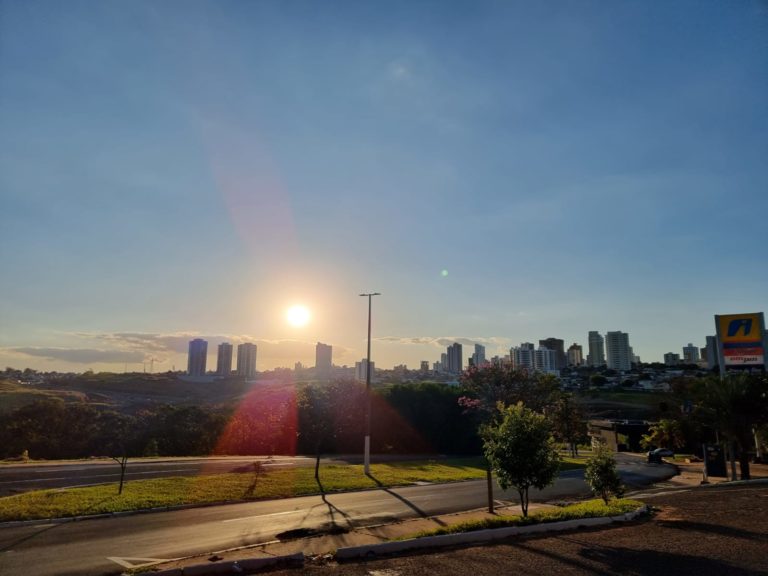 Fim de semana deve ser quente em Marília com máximas de 32 graus e pouca chuva