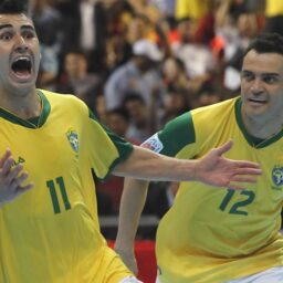 Brasil lidera primeiro ranking de futsal da Fifa no masculino e no feminino