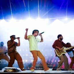 Ingressos para shows de Bruno Mars em SP esgotam no site, mas há nas bilheterias