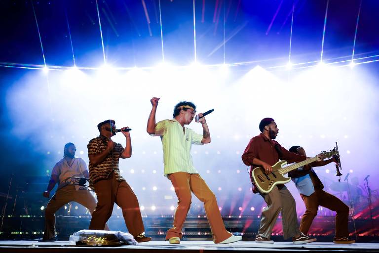 Ingressos para shows de Bruno Mars em SP esgotam no site, mas há nas bilheterias