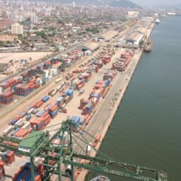 Governo Federal adia leilão de portos devido às chuvas no Rio Grande do Sul