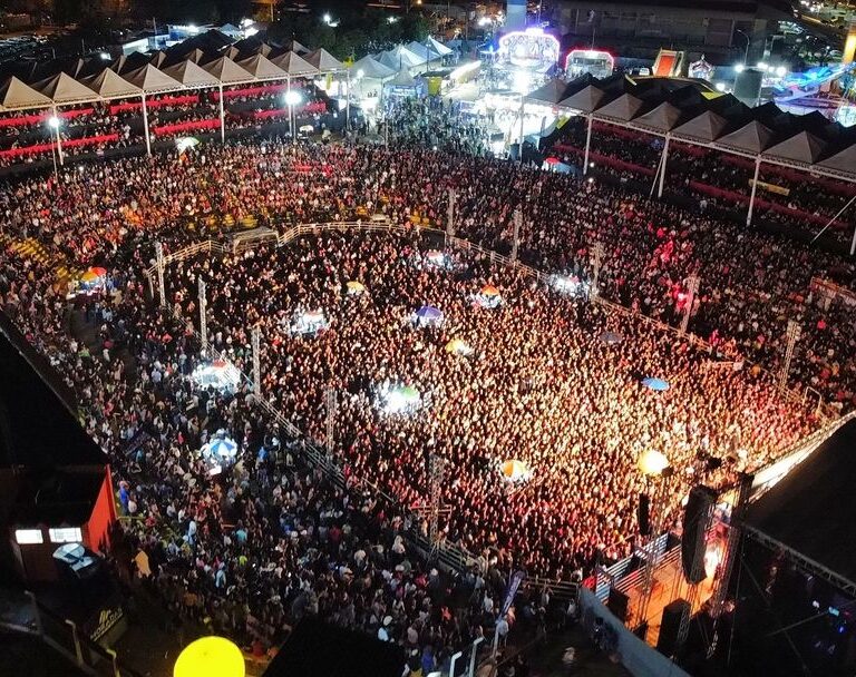 Festa do Peão de Pompeia começa com multidão e elogios à estrutura ampliada