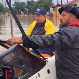 Grupo Hadassa doa um barco e dois caiaques para Novo Hamburgo, no Rio Grande do Sul