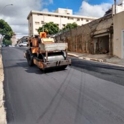 Licitação do asfalto gera novo embate entre presidente da Câmara e Prefeitura