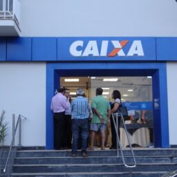 Caixa Econômica Federal teme falta de recurso para financiar casa própria em 2025