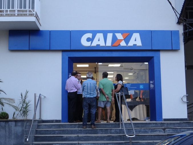 Caixa Econômica Federal teme falta de recurso para financiar casa própria em 2025