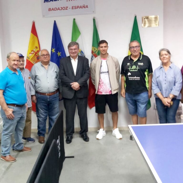 Daniel se reúne com prefeito de Badajoz e tratado com cidade espanhola avança