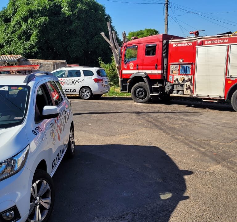 Corpo de Bombeiros busca homem desaparecido nos fundos do bairro Alcides Matiuzzi