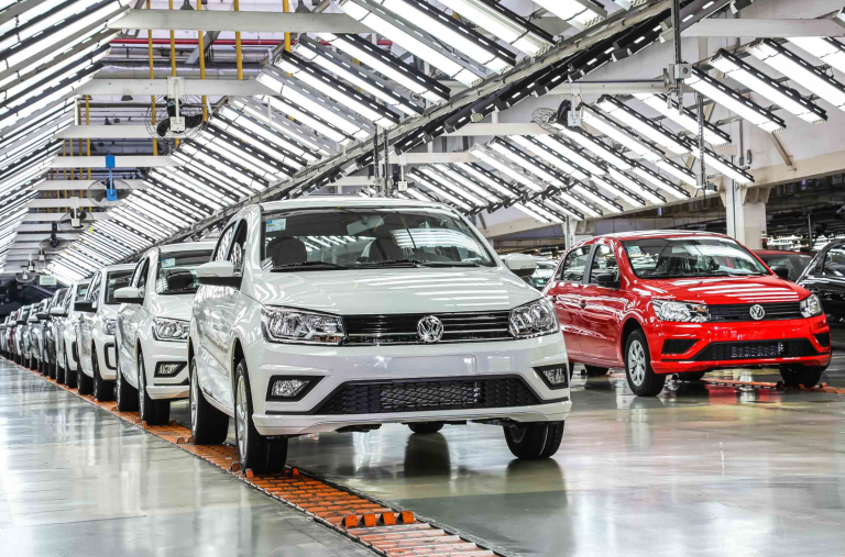 Volkswagen dá férias coletivas em três fábricas de SP por impacto das chuvas no RS