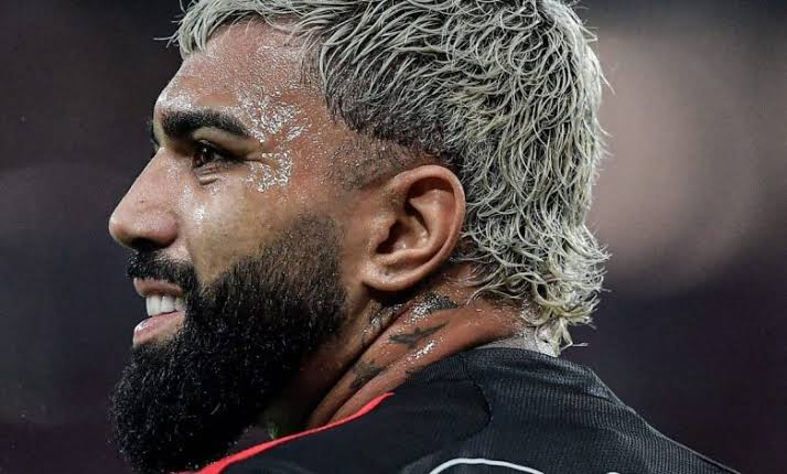 Gabigol causa incredulidade no Ninho e fica mais perto de deixar o Flamengo