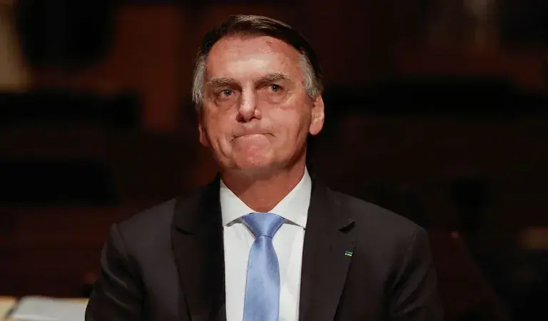 Moraes rejeita recurso no TSE e mantém Bolsonaro inelegível