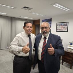 Mourão e Paim falam que são mais úteis em Brasília que no RS: ‘Lá só vamos criar confusão’