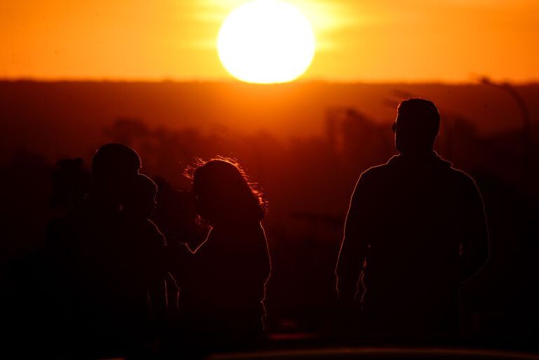 Brasil teve 66 dias de calor extremo a mais no último ano, aponta relatório