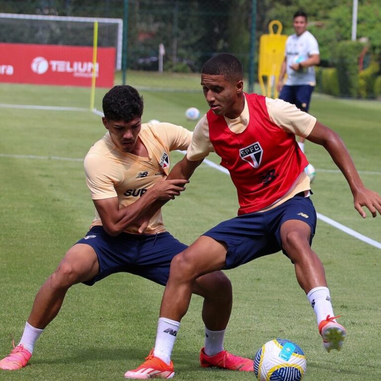 São Paulo treina para encarar o Vitória pelo Brasileirão; partida é neste domingo