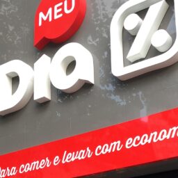 Fundo brasileiro compra rede de supermercados Dia por ‘simbólicos’ 100 euros