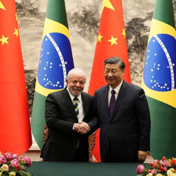 China e Brasil fecham acordos para quase R$ 20 bilhões em financiamento