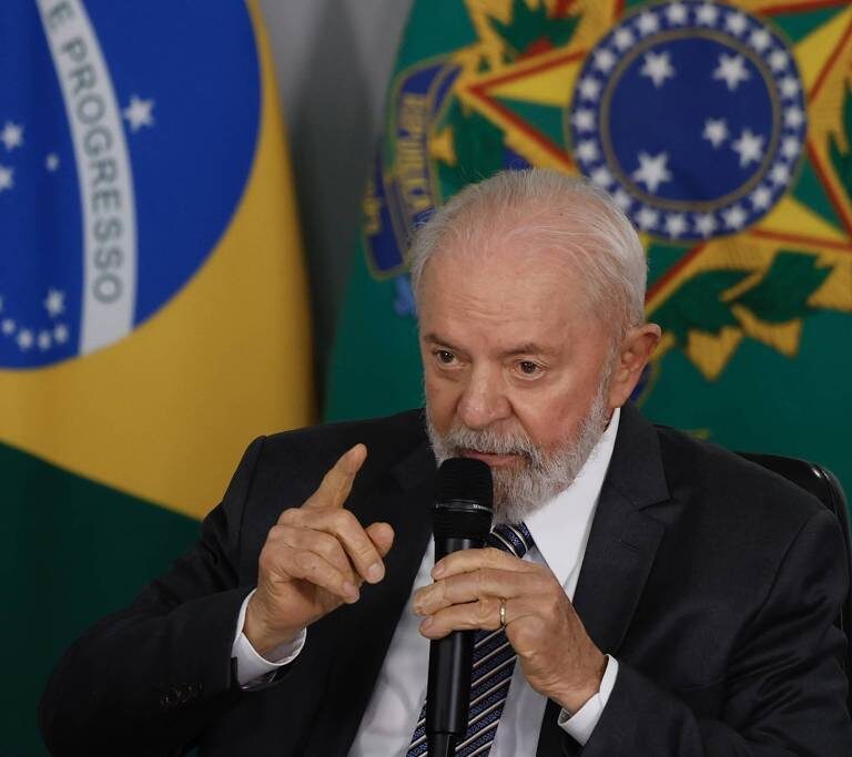 Lula reduz menções religiosas em discursos em meio a esfriamento com evangélicos