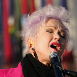 Ícone do pop, Cyndi Lauper anuncia turnê de despedida pela América do Norte