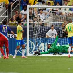 Brasil cede empate aos EUA no último teste antes da Copa América