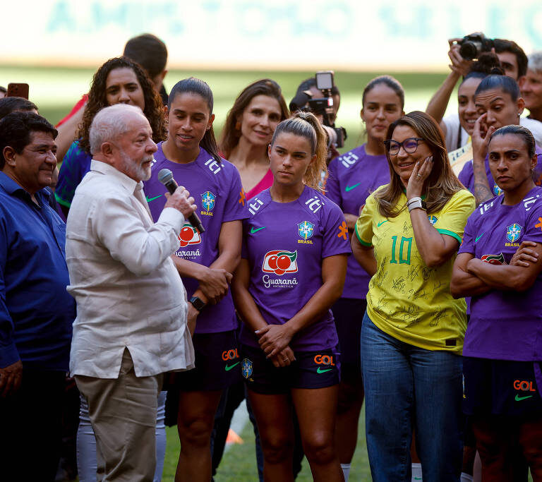 Lula ironiza Corinthians ao comparar times de futebol com partidos