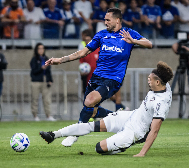 Cruzeiro retira proposta, e Dudu diz que fica no Palmeiras; dirigentes ficaram irritados