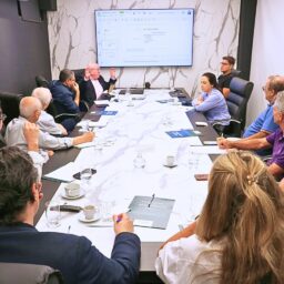 Associação Comercial de Marília se reúne e discute reforma na sede da entidade