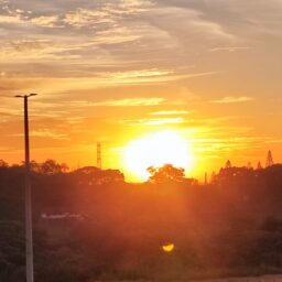 Inverno chega seco e quente, mas pode trazer frente fria neste fim de junho