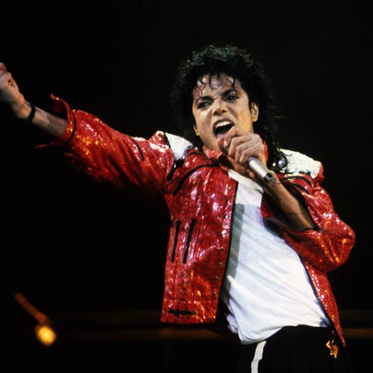 Ex-guitarrista diz que fama ‘era uma prisão’ para Michael Jackson