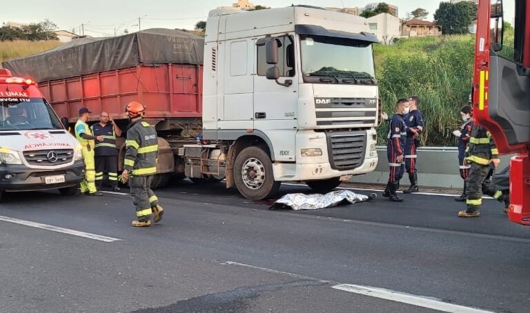 Acidente entre moto e carreta mata jovem na rodovia do Contorno