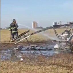 Avião cai e pega fogo no Aeroclube de Bauru; piloto morre