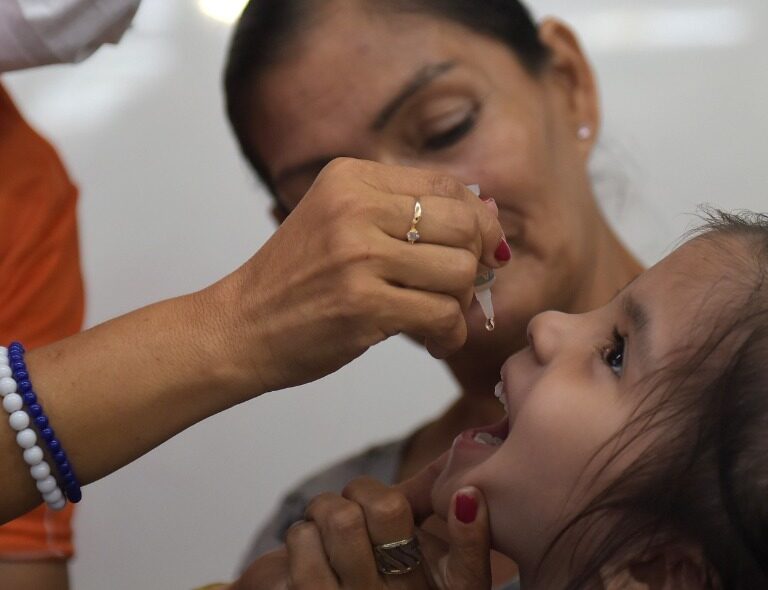 Vacinação contra a pólio não chega nem na metade do público-alvo em Marília