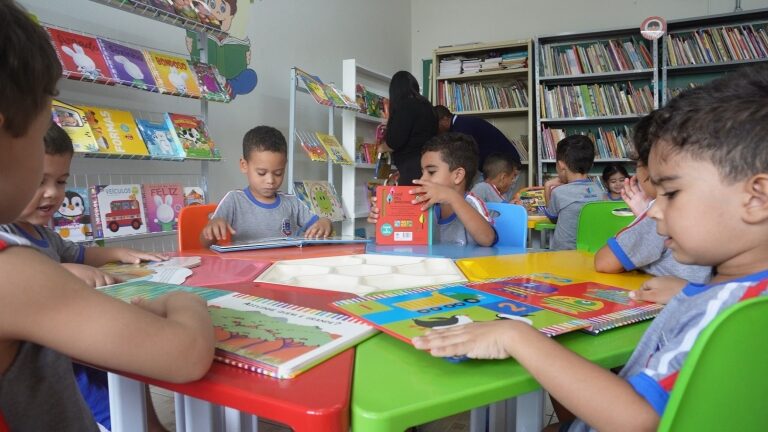 Educação de Vera Cruz inclui aulas de inglês na educação infantil e ensino fundamental