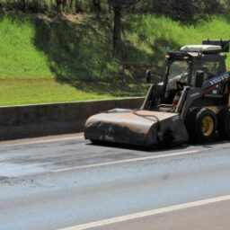 Rodovia Raposo Tavares em Assis passa por pavimentação nesta quarta-feira